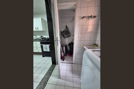 Apartamento à venda com 90m², 3 quartos e 2 vagasLavanderia