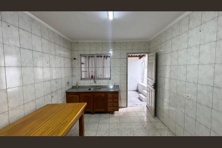 Casa à venda com 86m², 2 quartos e 2 vagas Casa à venda com 86m², 2 quartos e 2 vagasCozinha