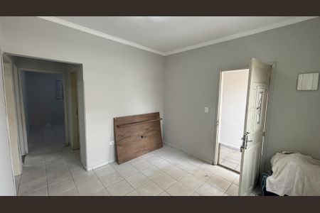 Casa à venda com 86m², 2 quartos e 2 vagas Casa à venda com 86m², 2 quartos e 2 vagasSala