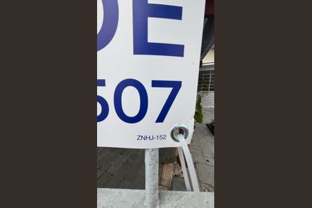 Casa à venda com 86m², 2 quartos e 2 vagas Casa à venda com 86m², 2 quartos e 2 vagasPlaca