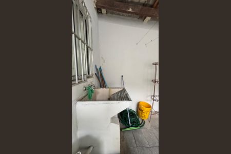 Casa à venda com 86m², 2 quartos e 2 vagas Casa à venda com 86m², 2 quartos e 2 vagasQuintal - Area de Serviço