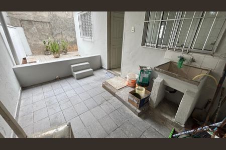 Casa à venda com 86m², 2 quartos e 2 vagas Casa à venda com 86m², 2 quartos e 2 vagasQuintal - Area de Serviço