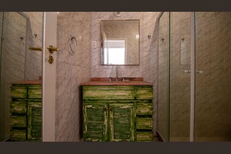 Apartamento à venda com 70m², 2 quartos e sem vaga Apartamento à venda com 70m², 2 quartos e sem vagaBanheiro Social