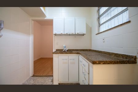 Apartamento à venda com 70m², 2 quartos e sem vaga Apartamento à venda com 70m², 2 quartos e sem vagaCozinha