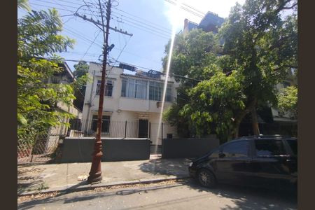Apartamento à venda com 70m², 2 quartos e sem vaga Apartamento à venda com 70m², 2 quartos e sem vagaFachada