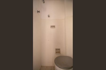 Apartamento à venda com 70m², 2 quartos e sem vaga Apartamento à venda com 70m², 2 quartos e sem vagaBanheiro de Serviço