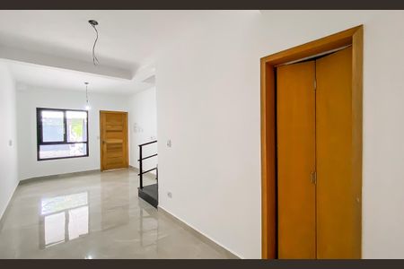 Casa à venda com 130m², 3 quartos e 2 vagasSala