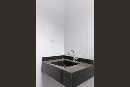 Casa à venda com 110m², 3 quartos e 3 vagasBanheiro da Suíte