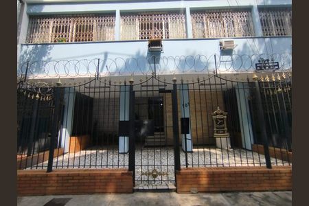 Apartamento à venda com 65m², 2 quartos e sem vaga Apartamento à venda com 65m², 2 quartos e sem vagaFachada