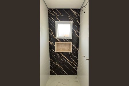 Casa à venda com 120m², 3 quartos e 3 vagasBanheiro