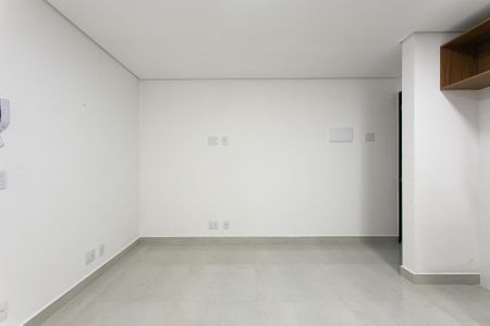 Sala/Cozinha de apartamento à venda com 2 quartos, 32m² em Vila Carrão, São Paulo