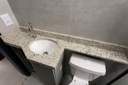 Apartamento à venda com 42m², 2 quartos e sem vagaBanheiro