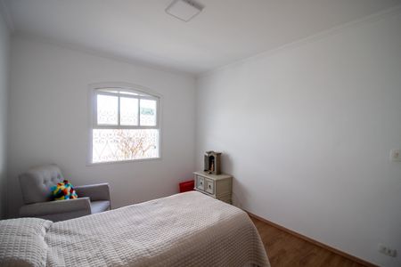 Casa à venda com 698m², 4 quartos e 4 vagas Casa à venda com 698m², 4 quartos e 4 vagasQuarto 1