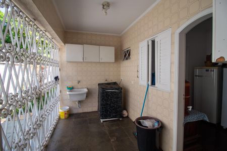 Casa à venda com 698m², 4 quartos e 4 vagas Casa à venda com 698m², 4 quartos e 4 vagasÁrea de Serviço