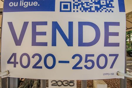 Apartamento à venda com 101m², 3 quartos e 1 vaga Apartamento à venda com 101m², 3 quartos e 1 vagaPlaquinha