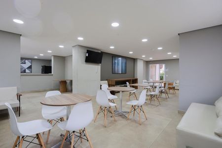 Apartamento à venda com 44m², 2 quartos e 1 vaga Apartamento à venda com 44m², 2 quartos e 1 vagaÁrea comum - Salão de festas