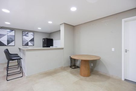 Apartamento à venda com 44m², 2 quartos e 1 vaga Apartamento à venda com 44m², 2 quartos e 1 vagaÁrea comum - Espaço gourmet