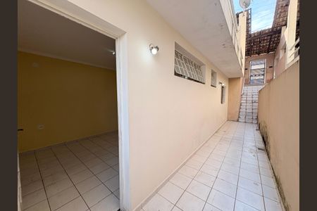 Casa para alugar com 2400m², 1 quarto e 20 vagasQuintal