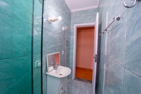 Casa à venda com 208m², 3 quartos e 2 vagas Casa à venda com 208m², 3 quartos e 2 vagasBanheiro