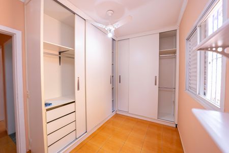 Casa à venda com 208m², 3 quartos e 2 vagas Casa à venda com 208m², 3 quartos e 2 vagasQuarto 1