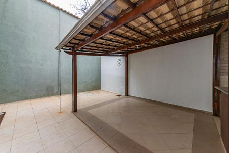 Casa à venda com 371m², 4 quartos e 8 vagasVaranda gourmet
