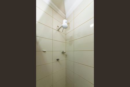 Casa à venda com 371m², 4 quartos e 8 vagasBanheiro de Serviço