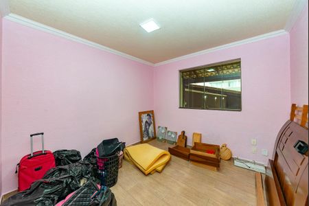 Casa à venda com 371m², 4 quartos e 8 vagasQuarto 4