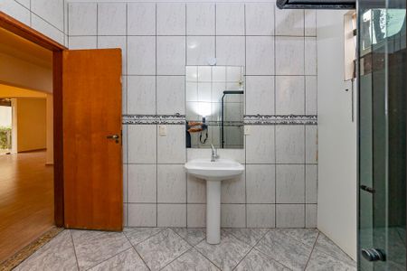 Casa à venda com 371m², 4 quartos e 8 vagasBanheiro Social 1