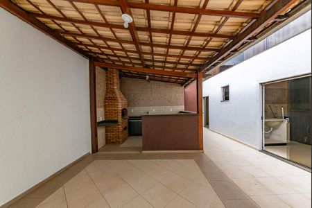 Casa à venda com 371m², 4 quartos e 8 vagasVaranda gourmet