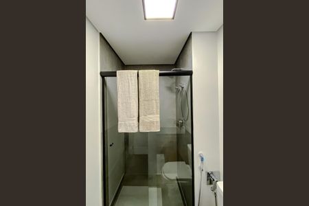 Banheiro de kitnet/studio para alugar com 1 quarto, 25m² em Vila Regente Feijó, São Paulo