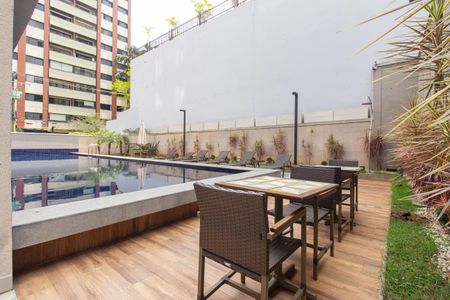 Apartamento à venda com 57m², 2 quartos e 1 vaga Apartamento à venda com 57m², 2 quartos e 1 vagaÁrea comum - Piscina
