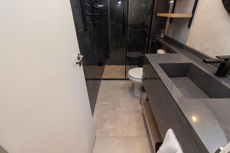 Apartamento à venda com 57m², 2 quartos e 1 vaga Apartamento à venda com 57m², 2 quartos e 1 vagaBanheiro