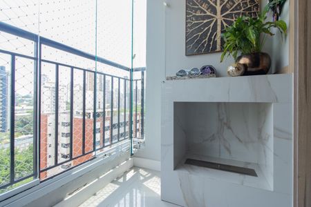 Apartamento à venda com 57m², 2 quartos e 1 vaga Apartamento à venda com 57m², 2 quartos e 1 vagaVaranda e Lareira