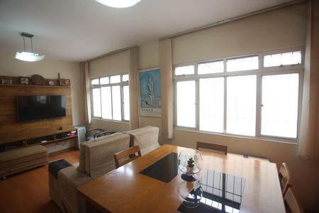 Sala de apartamento à venda com 3 quartos, 120m² em João Pinheiro, Belo Horizonte