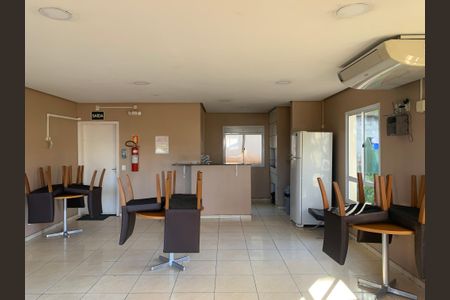 Apartamento à venda com 38m², 2 quartos e 1 vaga Apartamento à venda com 38m², 2 quartos e 1 vagaÁrea comum - Salão de festas