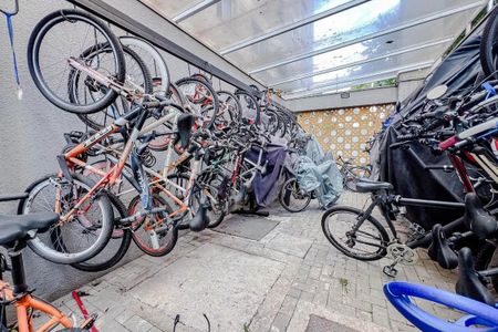 Apartamento à venda com 37m², 2 quartos e sem vaga Apartamento à venda com 37m², 2 quartos e sem vagaÁrea comum - Bicicletário