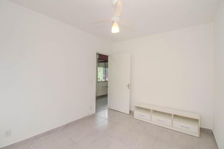 Quarto 2 de apartamento para alugar com 2 quartos, 55m² em Morro Santana, Porto Alegre