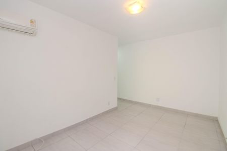 Sala de apartamento para alugar com 2 quartos, 55m² em Morro Santana, Porto Alegre