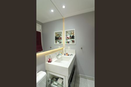 Apartamento à venda com 56m², 2 quartos e 1 vagaQuarto 1 - Suíte Banheiro