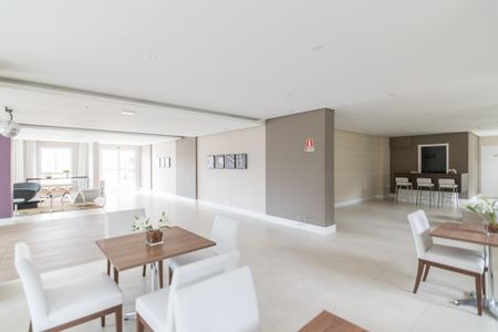 Apartamento à venda com 56m², 2 quartos e 1 vaga Apartamento à venda com 56m², 2 quartos e 1 vagaÁrea comum - Salão de festas