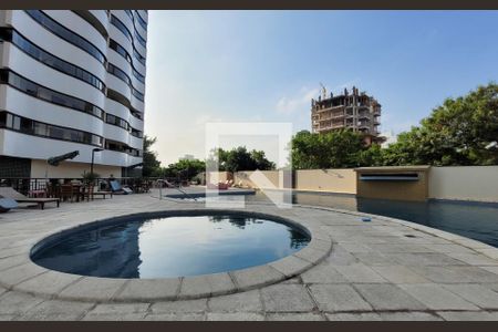 Apartamento à venda com 141m², 3 quartos e 5 vagasÁrea comum - Piscina