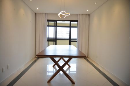 Apartamento à venda com 141m², 3 quartos e 5 vagasSala