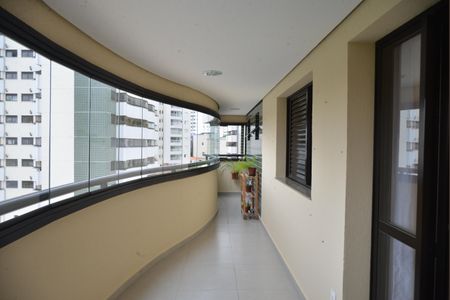 Apartamento à venda com 141m², 3 quartos e 5 vagasVaranda da Sala