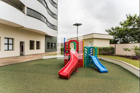 Apartamento à venda com 141m², 3 quartos e 5 vagasÁrea comum - Playground