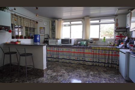 Casa à venda com 200m², 2 quartos e 10 vagasCozinha