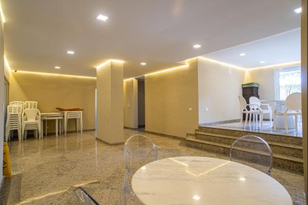 Apartamento à venda com 71m², 1 quarto e 1 vaga Apartamento à venda com 71m², 1 quarto e 1 vagaÁrea comum - Salão de festas