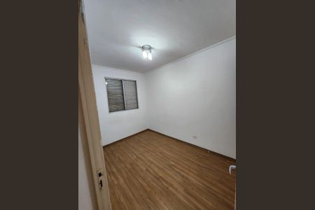 Quarto 1 de apartamento para alugar com 2 quartos, 56m² em Vila Monumento, São Paulo