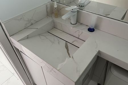 Apartamento para alugar com 70m², 2 quartos e 1 vaga Apartamento para alugar com 70m², 2 quartos e 1 vagaBanheiro