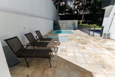 Apartamento para alugar com 64m², 3 quartos e 1 vaga Apartamento para alugar com 64m², 3 quartos e 1 vagaÁrea comum - Piscina