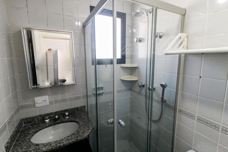 Apartamento para alugar com 64m², 3 quartos e 1 vaga Apartamento para alugar com 64m², 3 quartos e 1 vagaBanheiro da Suíte